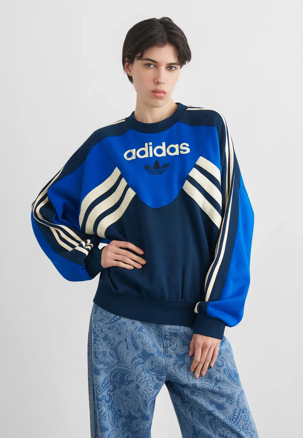 Графический принт - толстовка Adidas Originals, Bold Blue/Night Indigo