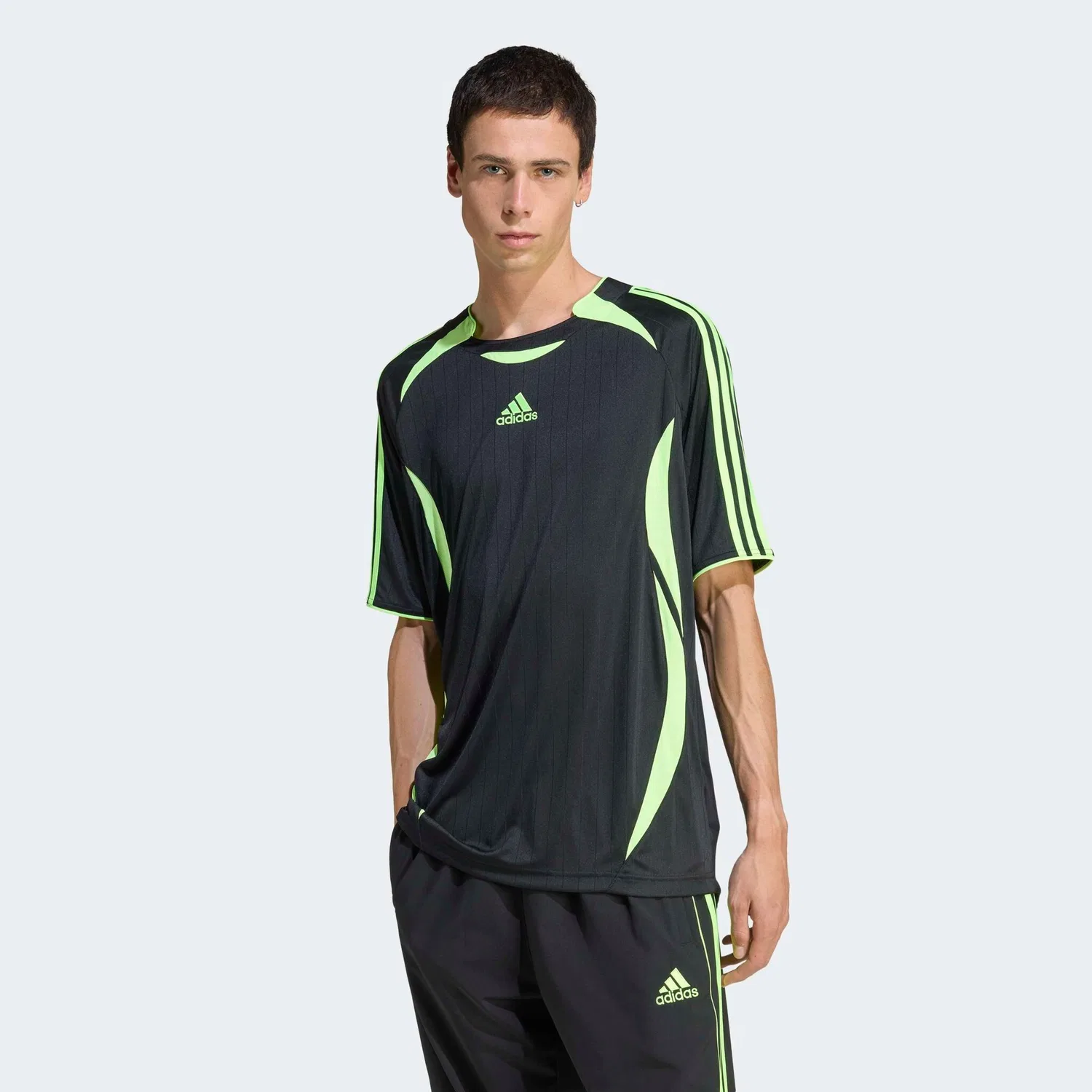 Мужская футболка с принтом Teamgeist Adidas Originals, Black/Signal Green