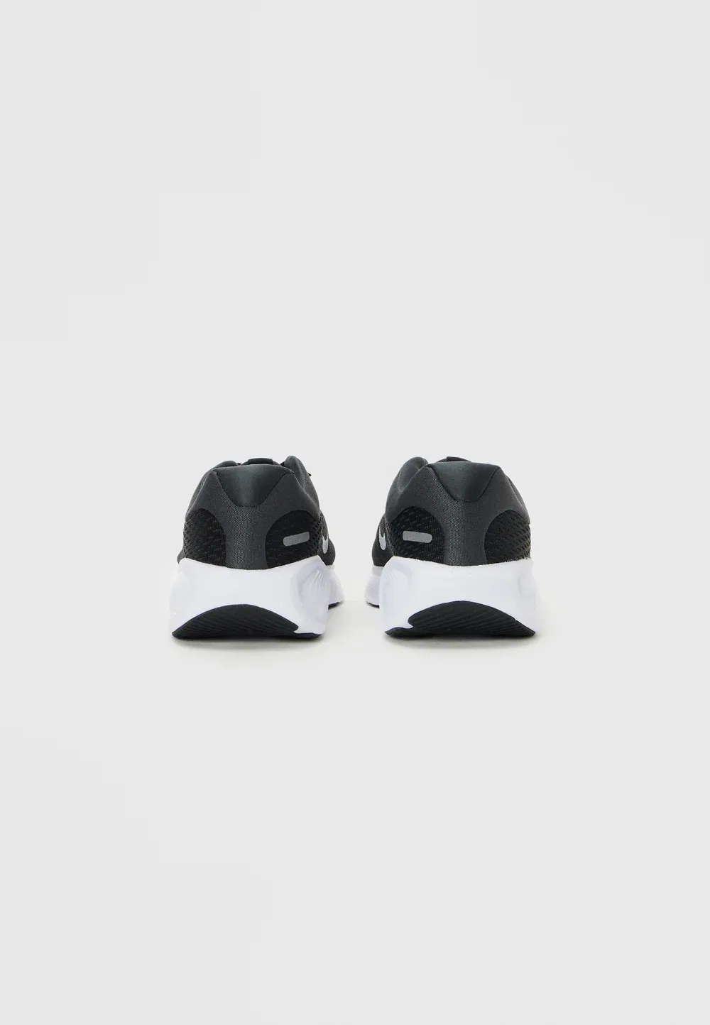 Кроссовки Stellar Ride унисекс для бега по улицам Nike Performance, Black/White/Anthracite/Platinum-Coloured — фото 3