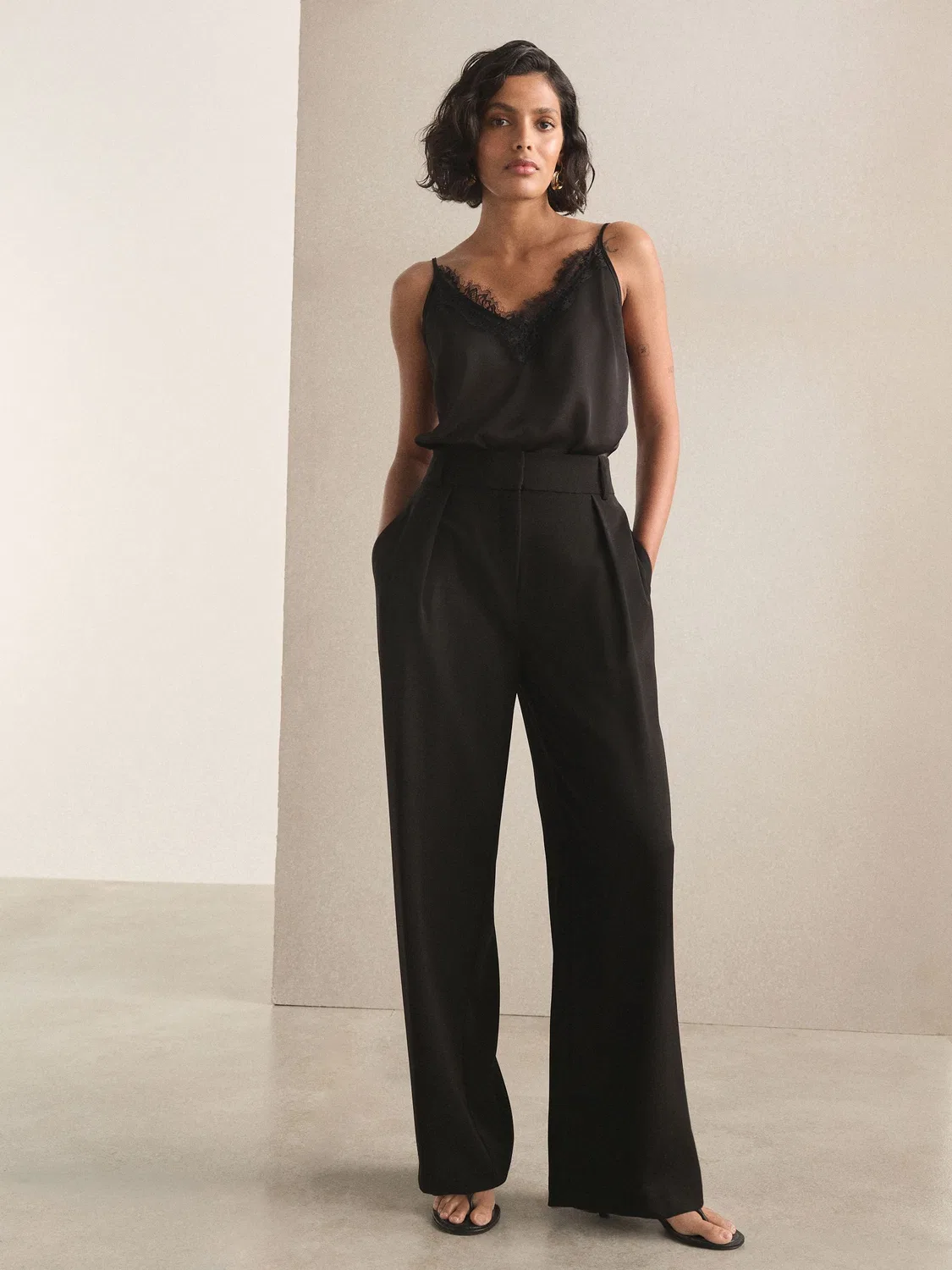 Брюки широкие с эластичной поясом, модель Black Elastic Back Wide Leg Next, черный