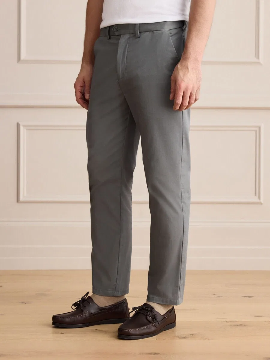 Брюки-чиносы Next Slim fit 'Ultimate' в дымчато-синем цвете — фото 2