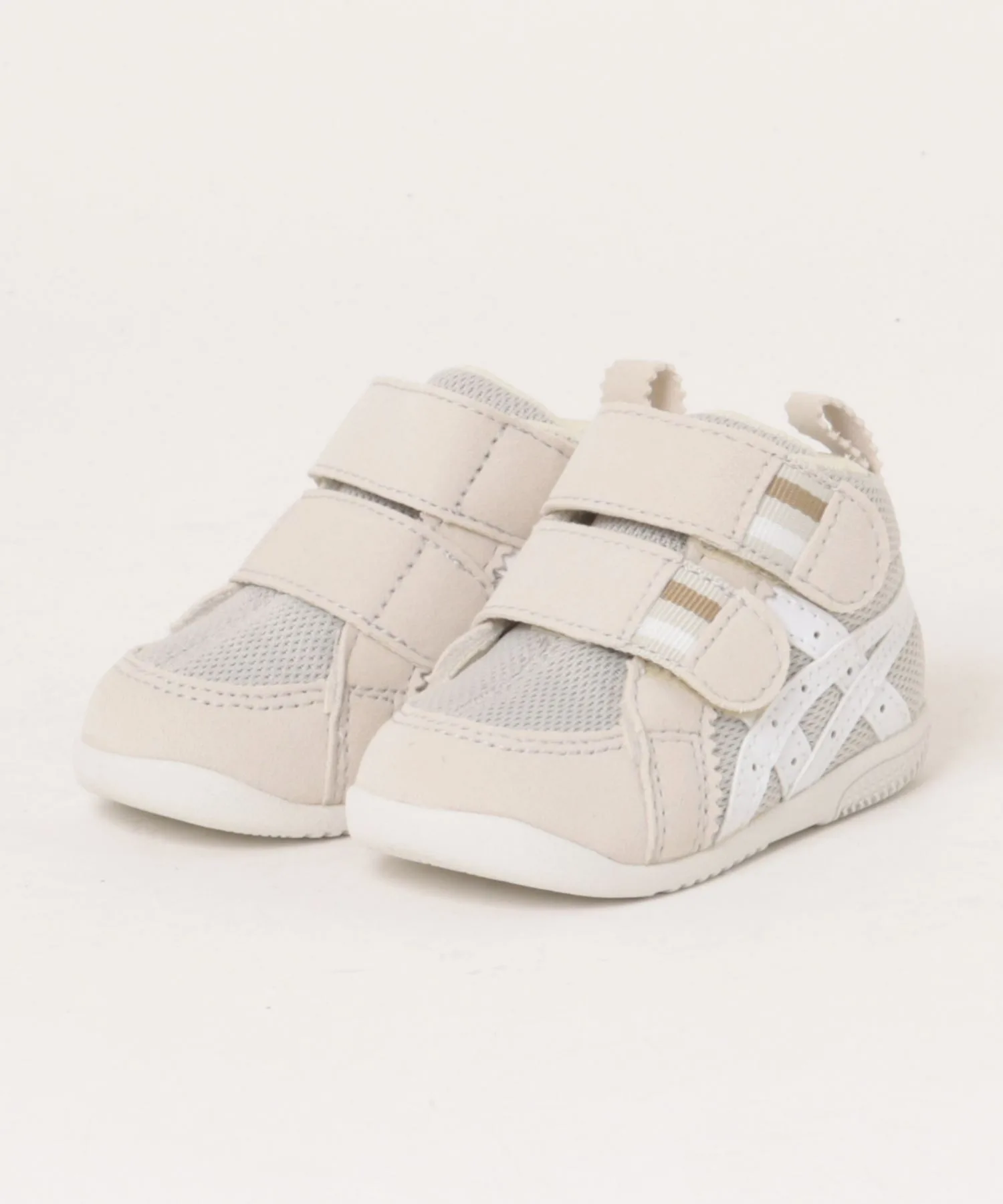Детские кроссовки ASICS SUKU2 AMULEFIRST MS легкие серые