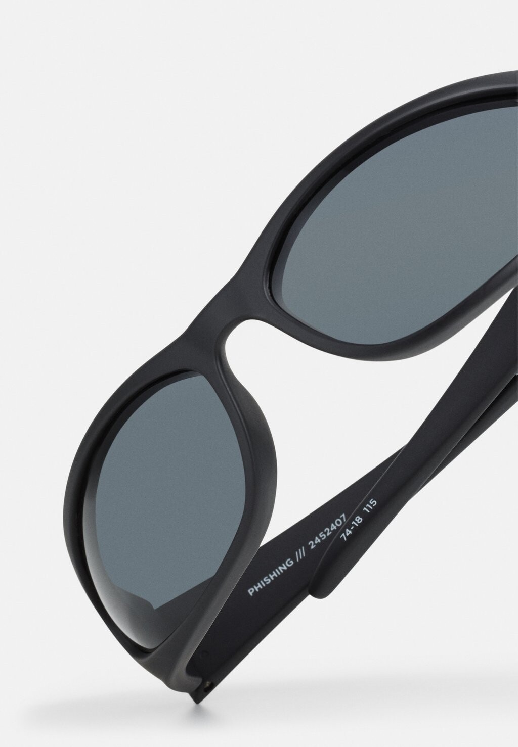 

Солнцезащитные очки PHISHING UNISEX Le Specs, черный