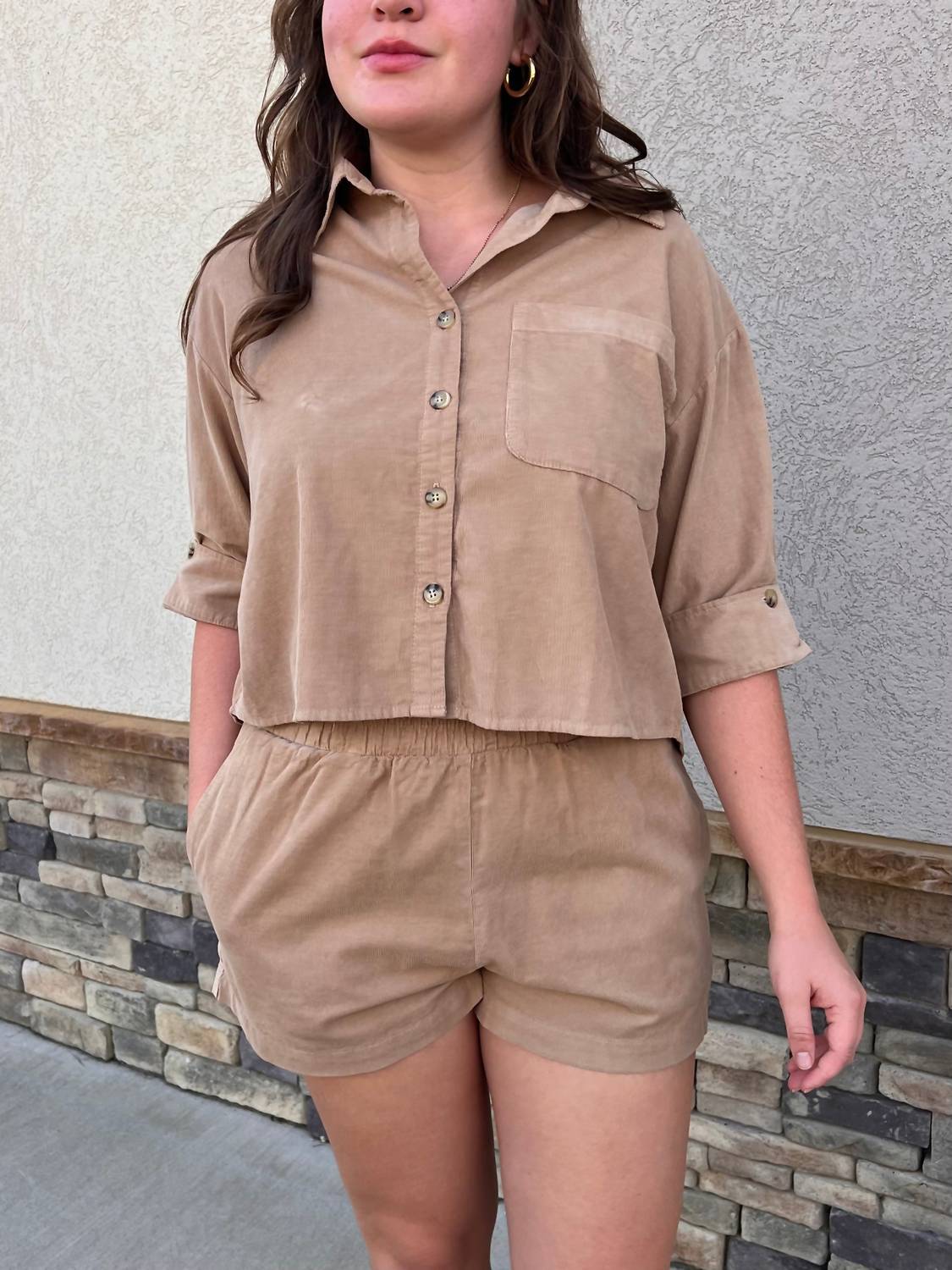 

Топ Aura Corduroy цвета Camel STARKx