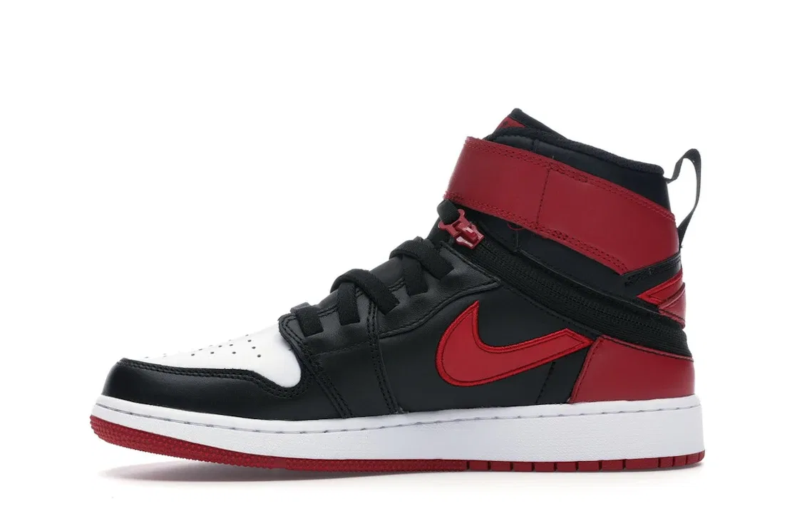 Детские кроссовки для мальчиков с легкой системой шнуровки Jordan 1 High FlyEase Jordan, Black/Gym Red-White-Black — фото 3