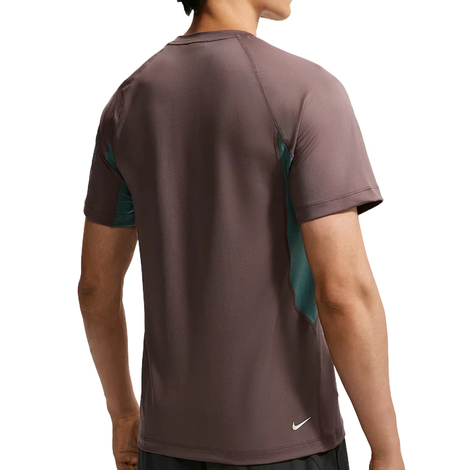 Мужская футболка быстросохнущая с принтом Totem Black Purple/Mineral Slate Blue/Mountain Peak White Nike — фото 3