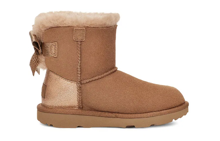 Детские зимние сапоги-снег boots с бантом Bailey Bow Glitz UGG, Chestnut — фото 3