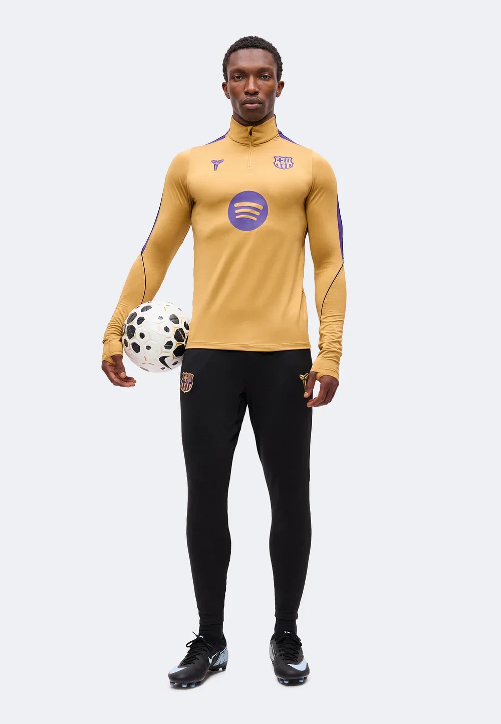 Тренировка FCB - клубная форма Nike Performance, Elemental Gold-Coloured/Field Purple — фото 2