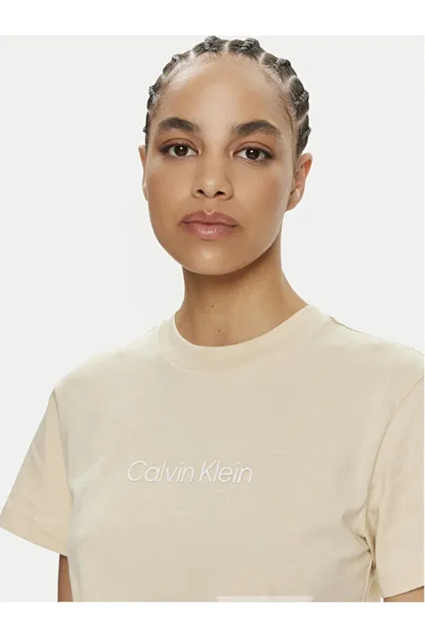 Женская футболка свободного кроя Calvin Klein, Beige — фото 4