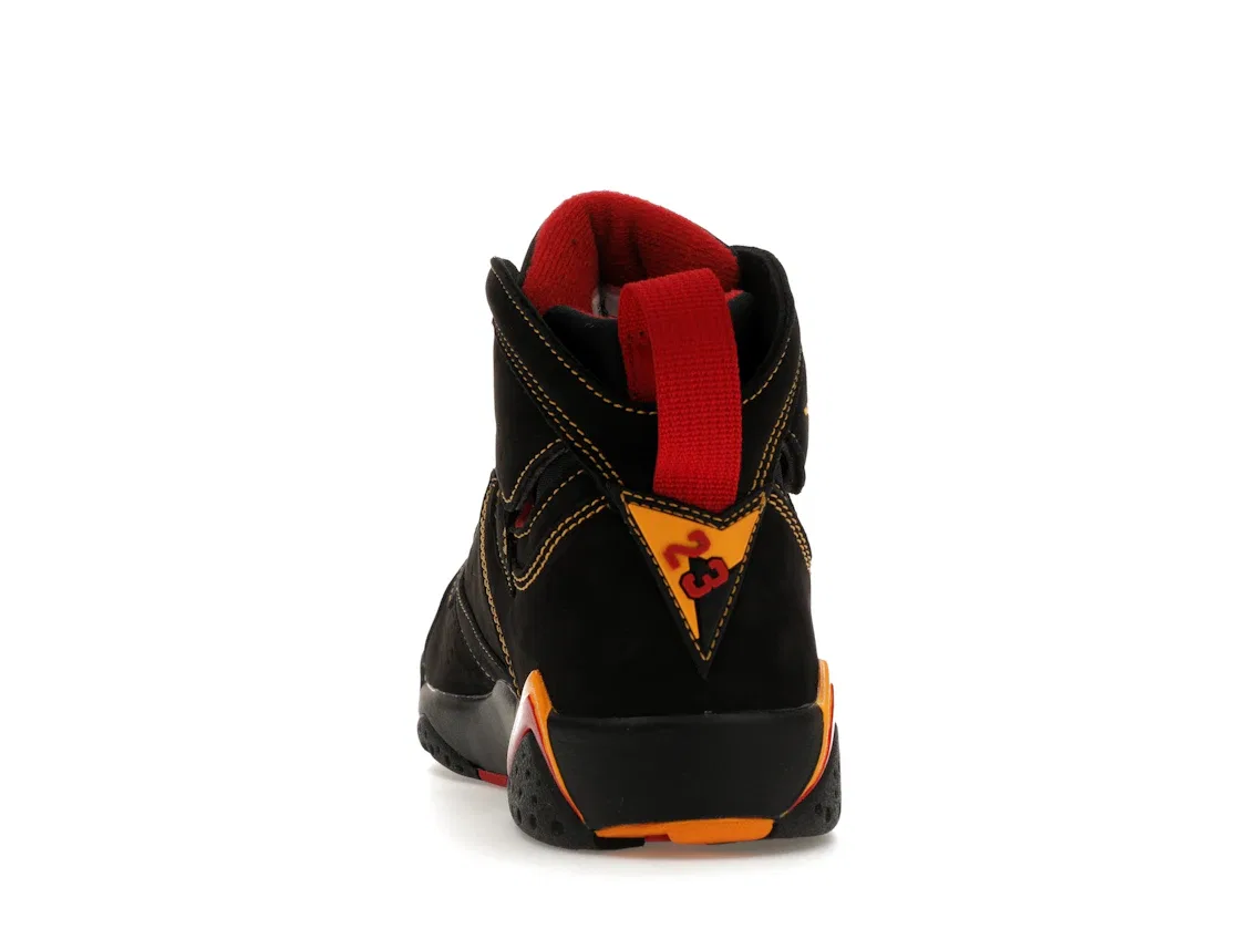 Детские кроссовки для мальчиков с контрастной строчкой Jordan 7 Retro, Black/Citrus-Varsity Red — фото 4