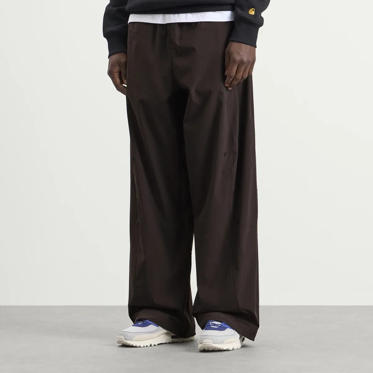 Брюки спортивные с защитой от солнца Tech Helios Sun Nike, Velvet Brown & Black — фото 2