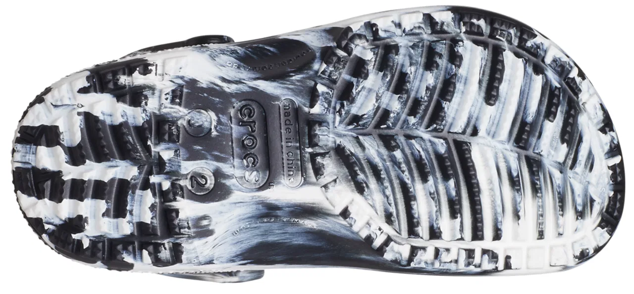 Детские сабо для девочек с мраморным эффектом Classic Marbled Crocs, White/Black — фото 4