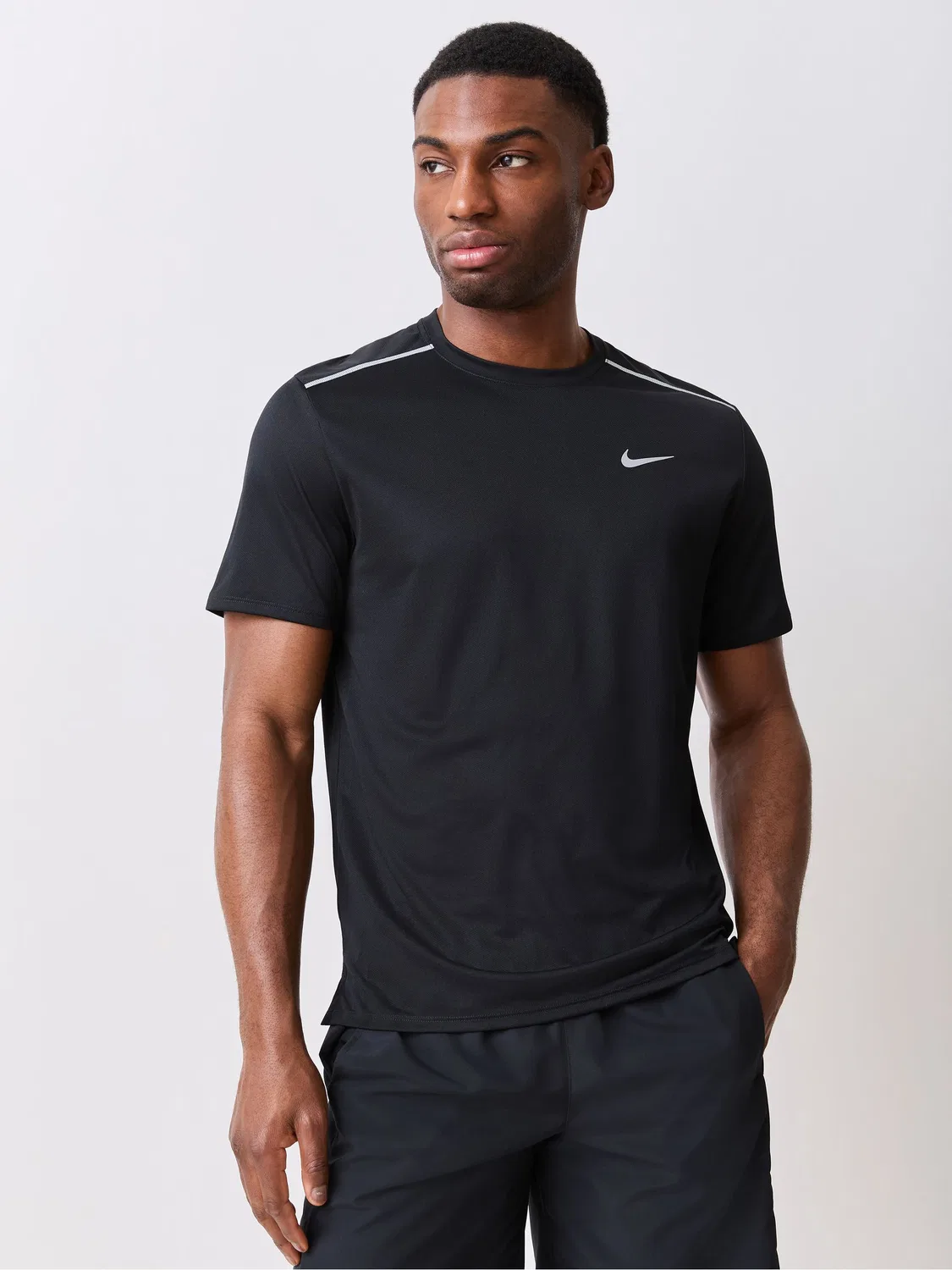 Футболка беговая Miler Dri-FIT UV Nike, черный