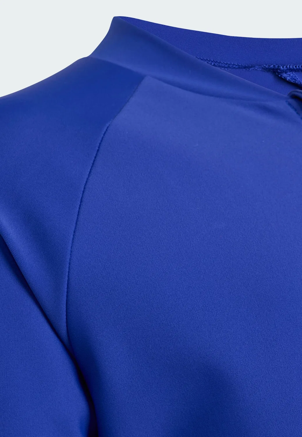 Спортивная футболка Adidas Sportswear Performance синего цвета — фото 3