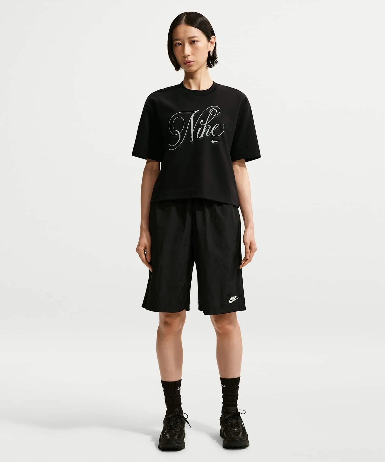 Женские шорты Nike Sportswear Mid-Rise Loose Knee-Length