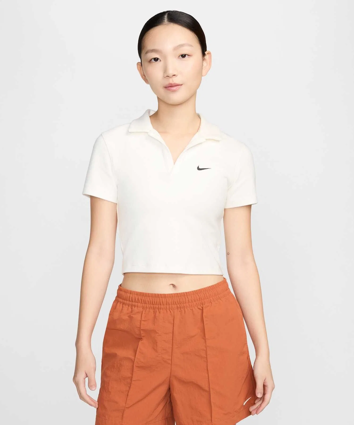 Женская поло-рубашка Nike Sportswear Essential с коротким рукавом DV7885-133, цвет «парусный».