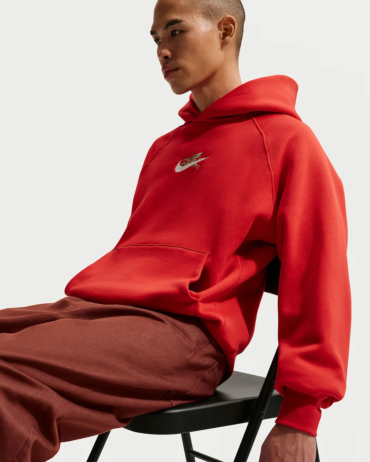Мужское флисовое худи Nike Sportswear LNY, University Red — фото 3