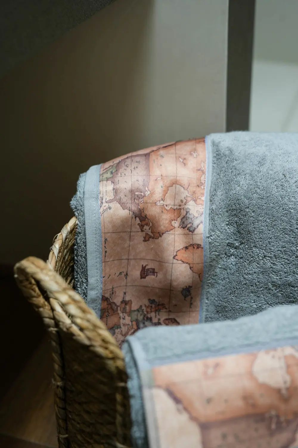 

Полотенце Alviero Martini Geo Classic Bath In Sponge 100×150, серый