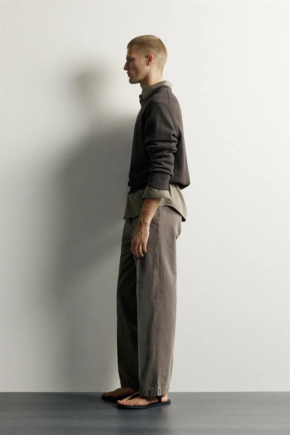 Выстиранные брюки-чиносы свободного кроя ZARA, Brown — фото 4