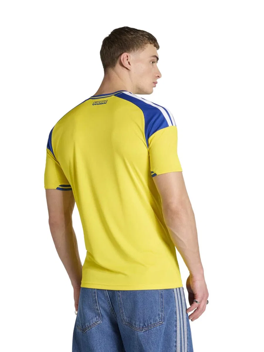 Футболка ADIDAS PERFORMANCE 'Sweden 26 Home' желтого цвета — фото 4