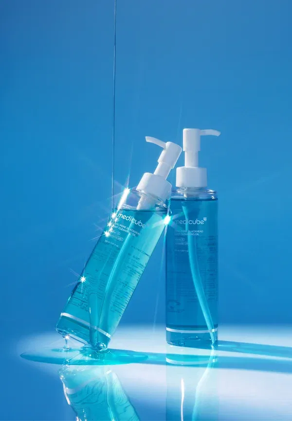 Очищающее масло от черных точек Zero pore для глубокого очищения - очищающее масло 205 мл Medicube — фото 3