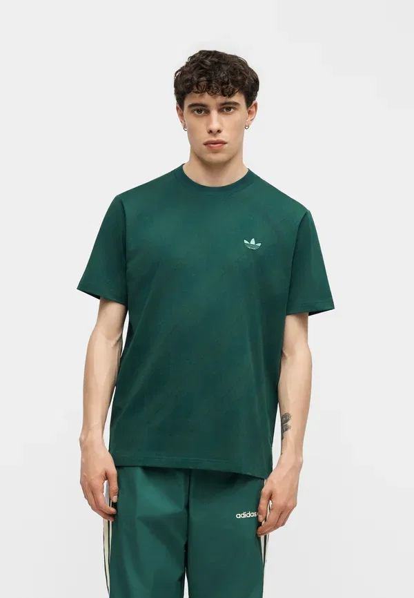 Футболка с монограммой aop te - с принтом Adidas Originals, зеленый — фото 3