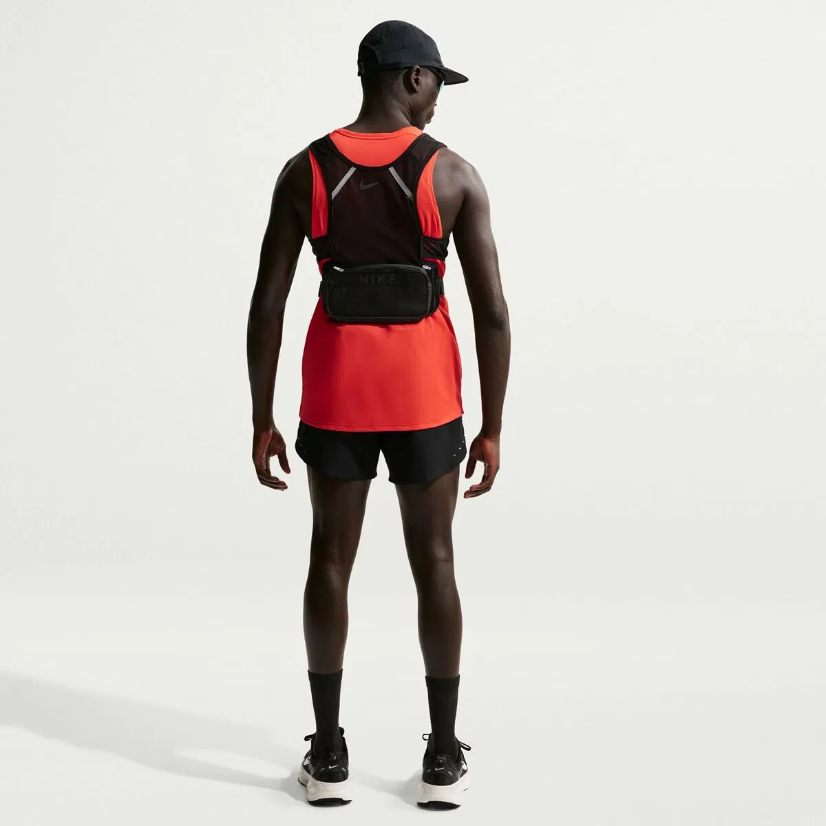 Мужские шорты для бега 2-в-1 Dri-Fit Stride 2-in-1 5in Short Nike, Black/Reflective Silv — фото 2