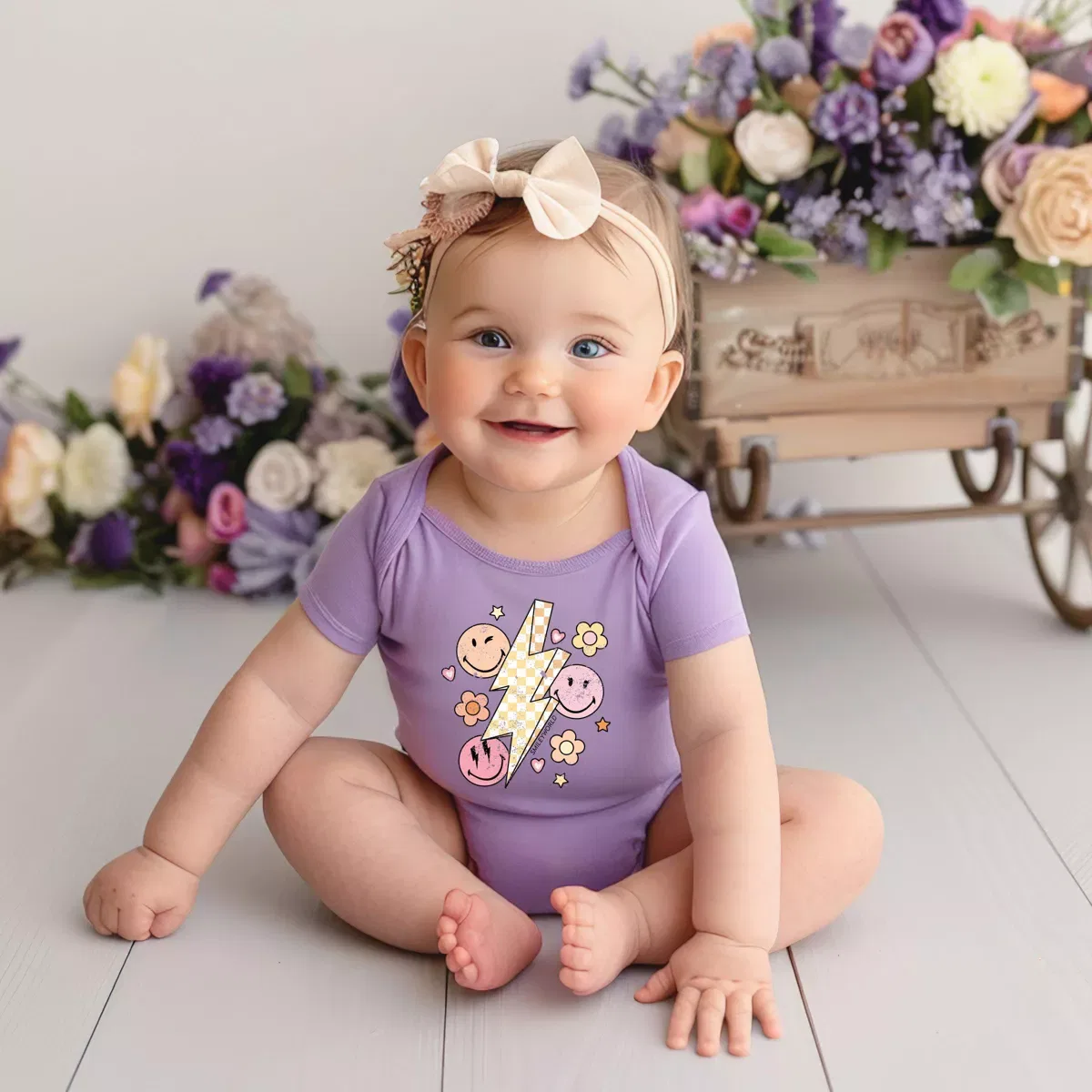 Детский боди с принтом SmileyWorld Checkered Lightning Floral The Juniper Shop, Lavender — фото 3