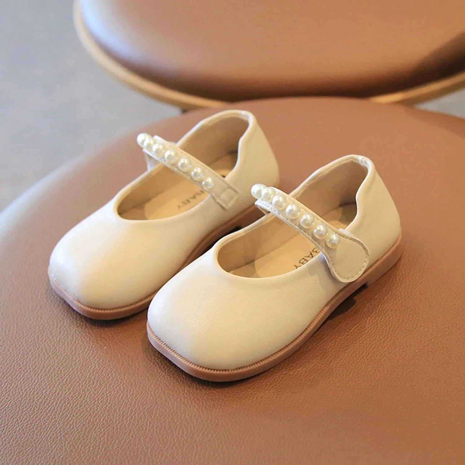 Детские кроссовки для девочек с толстой подошвой и пряжкой, Beige — фото 3