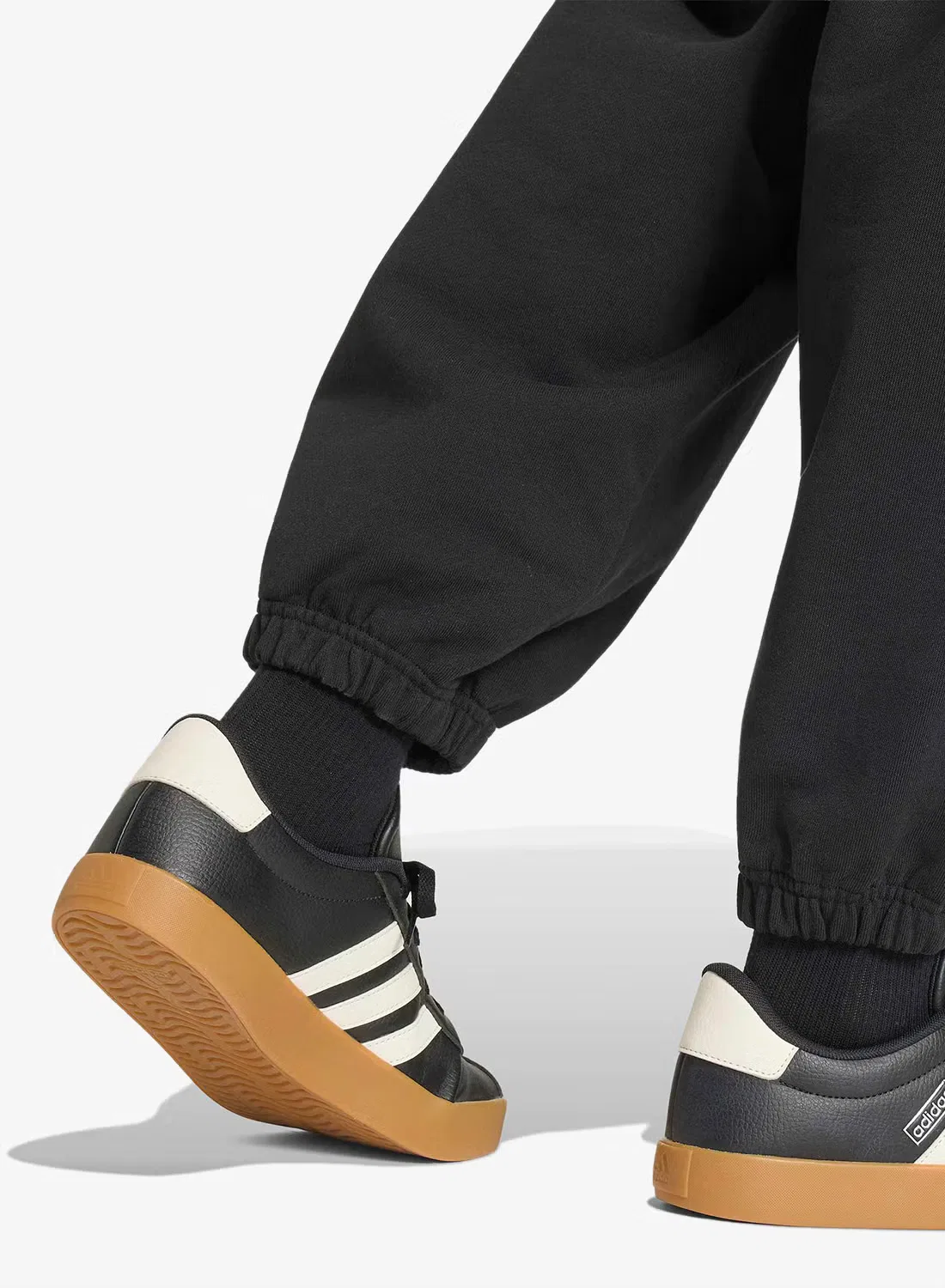 Брюки свободные с манжетами Small Logo Adidas, черный — фото 4