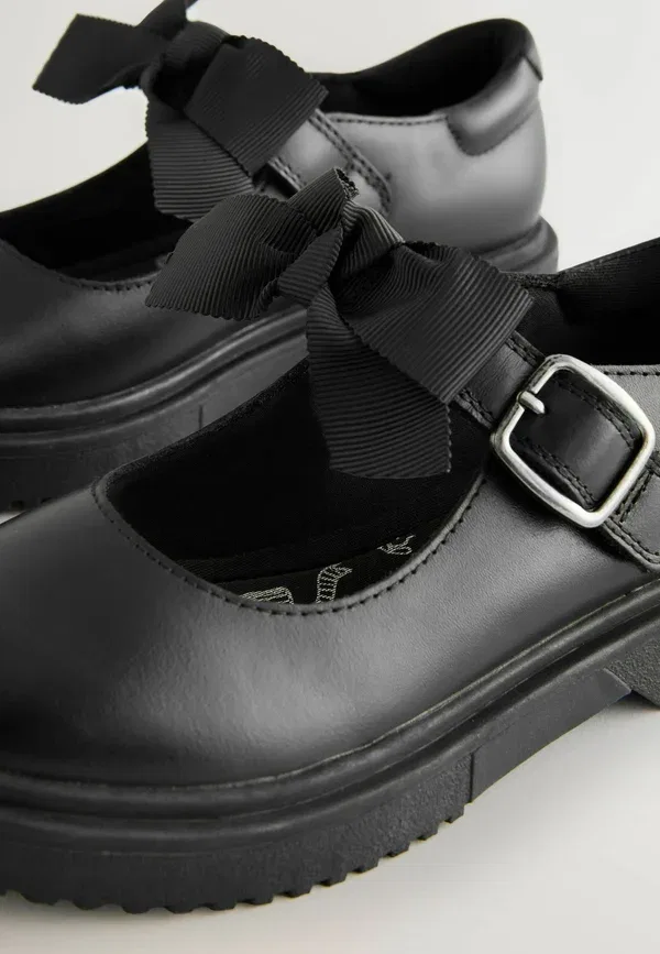 Туфли кожаные Wide fit (g) fit - leather bow chunky mary jane school shoes - ankle strap ballet pumps Next black matt, черный — фото 4
