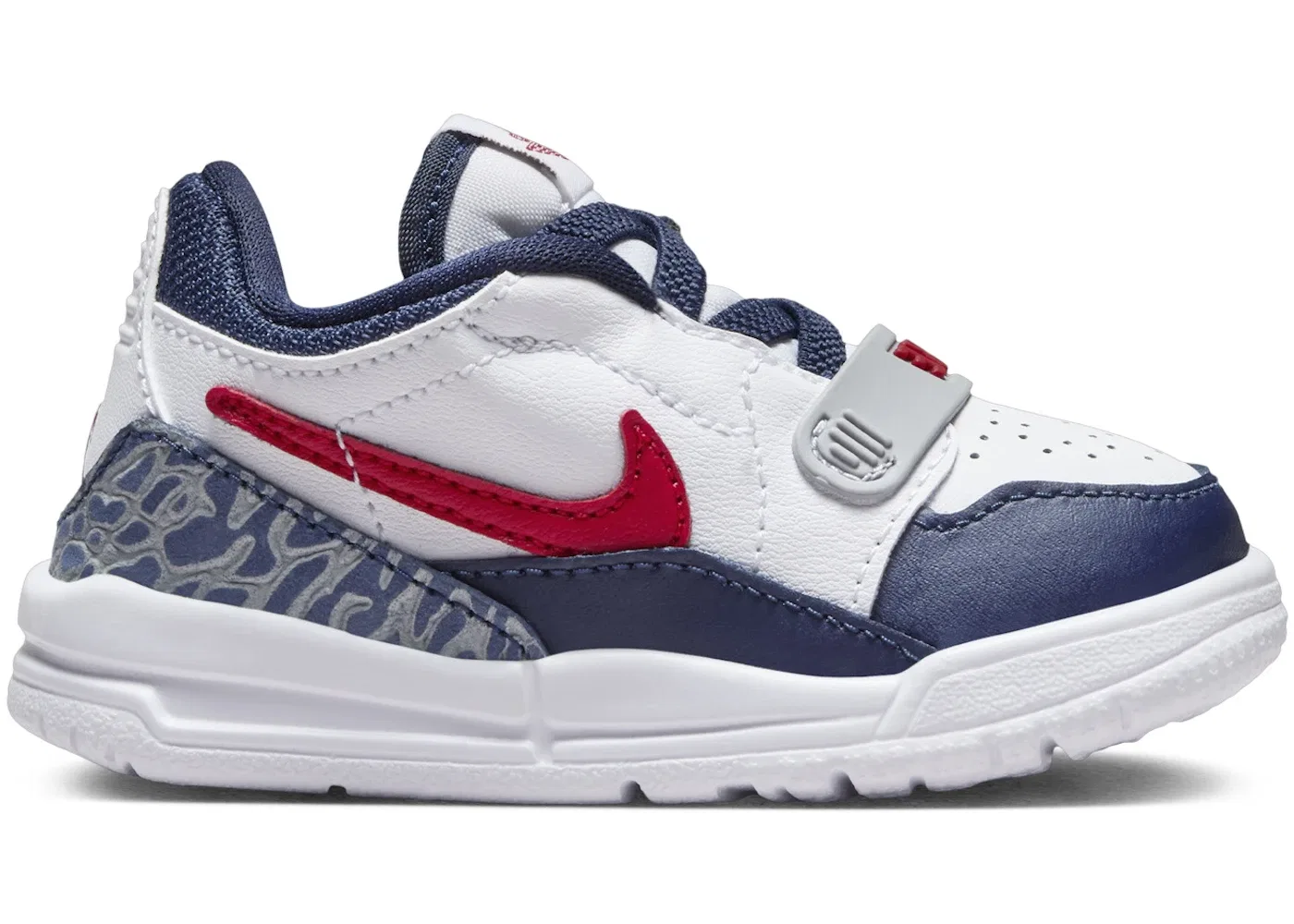 Детские кроссовки Lifestyle White/Midnight Navy/Wolf Grey/Varsity Red Jordan, White/Midnight Navy/Wolf Grey/Varsity Red