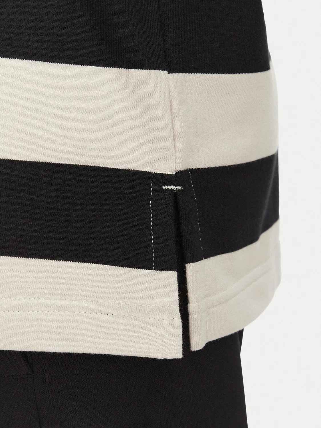 Женская толстовка стандартного кроя Essentials Contemporary French Terry Longsleeve Adidas, черный — фото 4