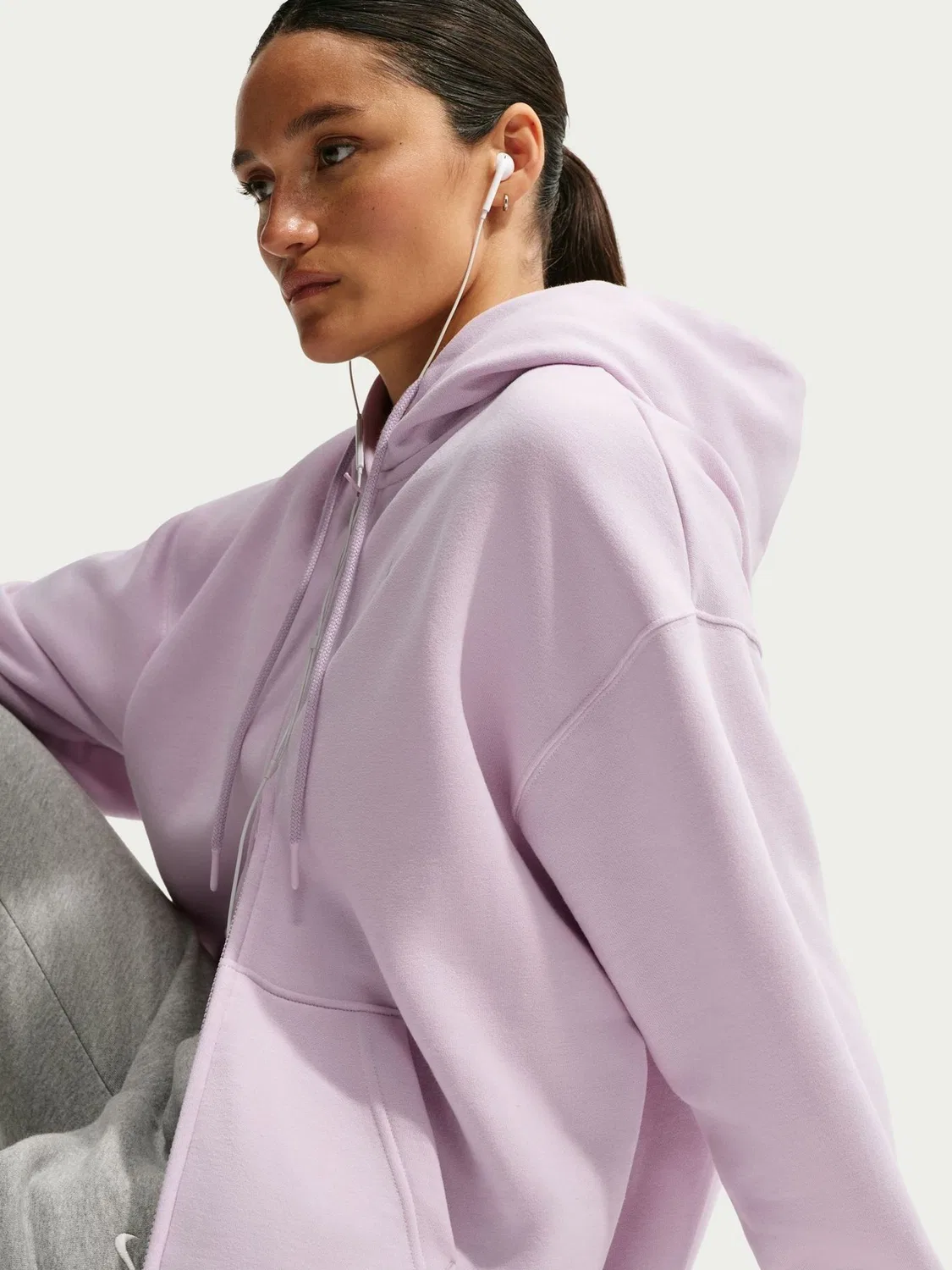 Объемная худи из флиса Nike отбеленного сиреневого цвета Studio — фото 4