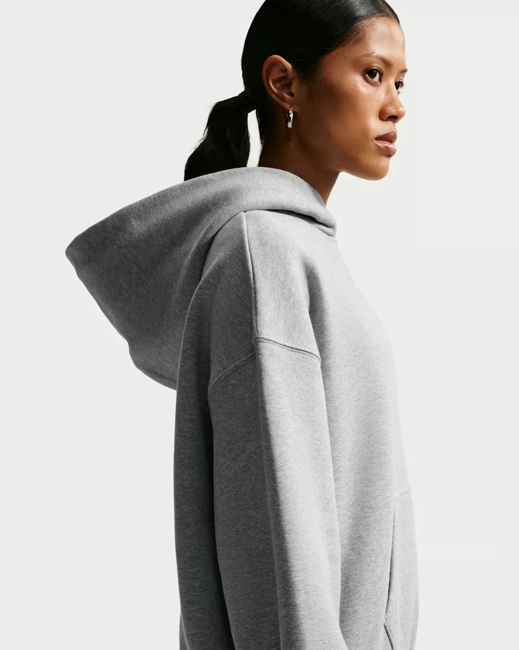 Женская толстовка с капюшоном оверсайз Nike Studio Fleece Medium Weight, Dark Grey Heather/Sail — фото 2
