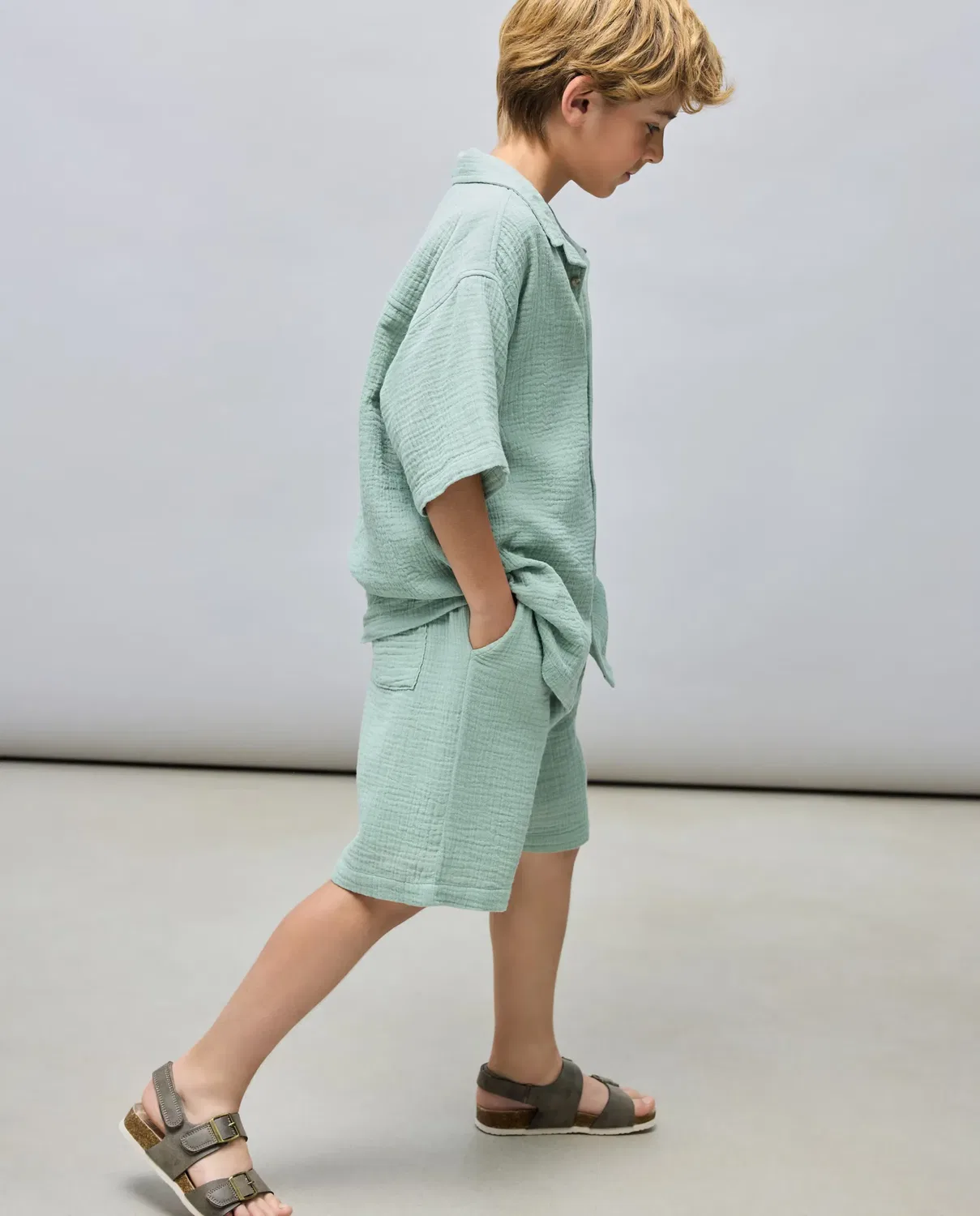 Детские шорты-бермуды из двойной марли для мальчиков Kids El Corte Inglés, Verde Agua — фото 2