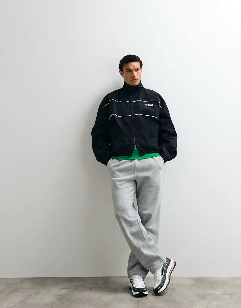 Спортивные брюки Nike Club из флиса прямого кроя с логотипом, серые