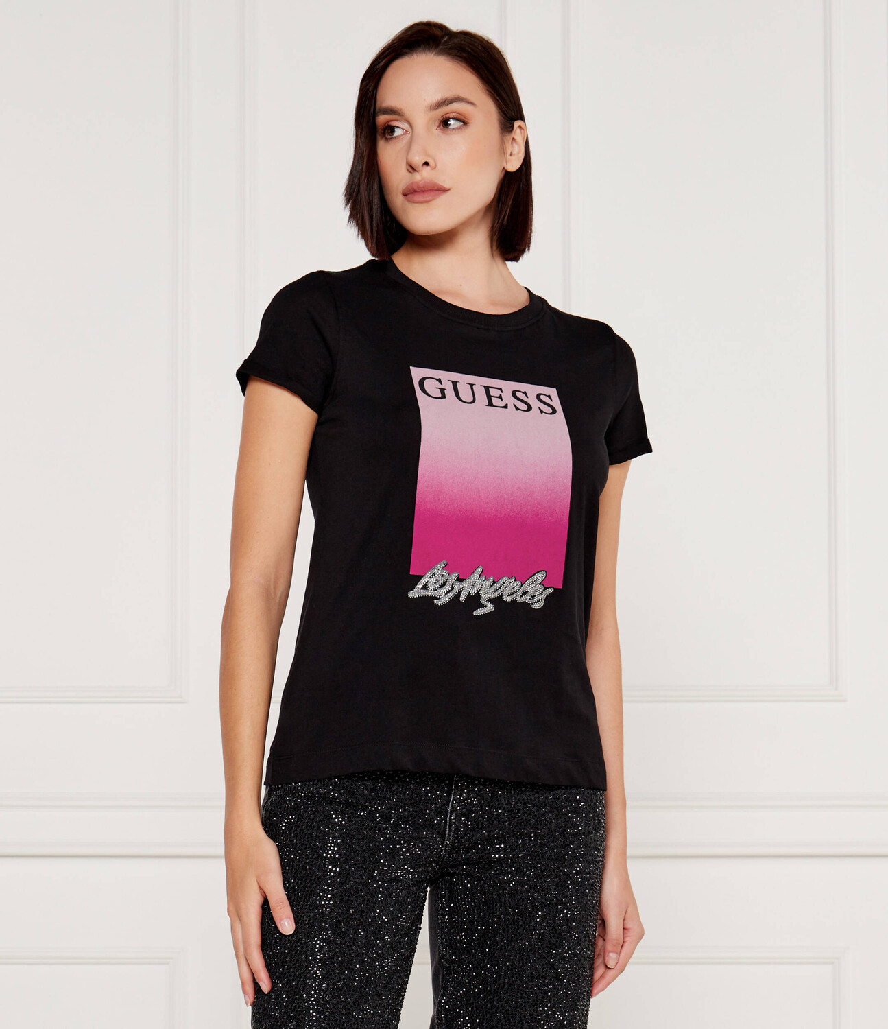 

Футболка GUESS Regular Fit, черный