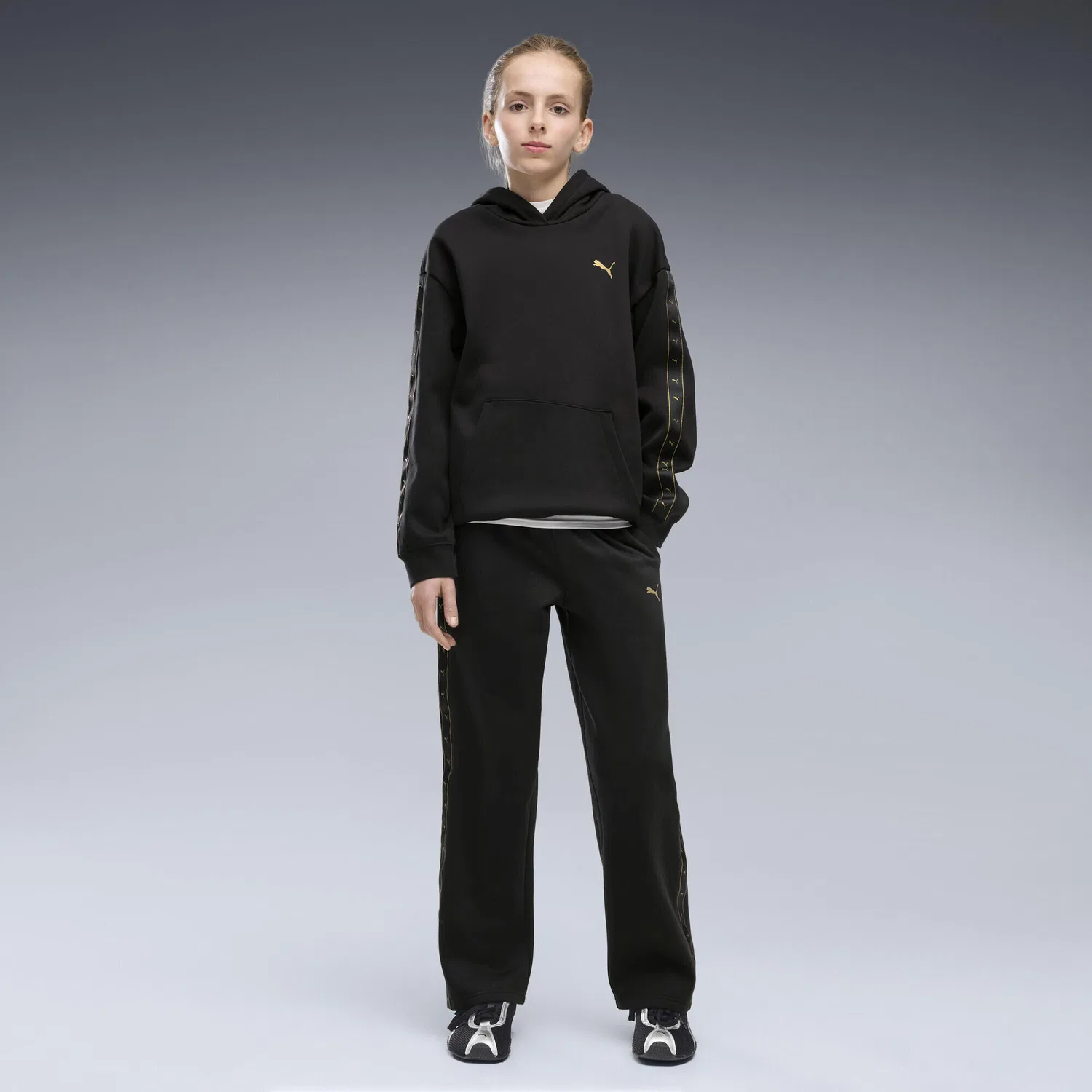 Детское худи с принтом Essentials Tape Relaxed Hoodie Madchen Puma, Schwarz — фото 4