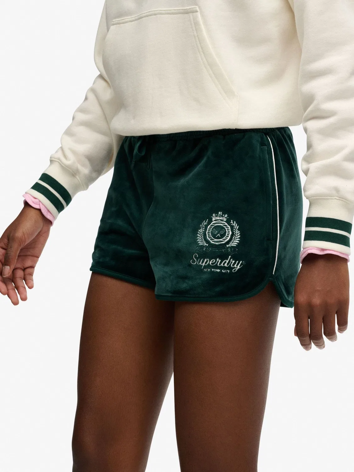 Шорты велюровые Country Club Superdry, зеленые