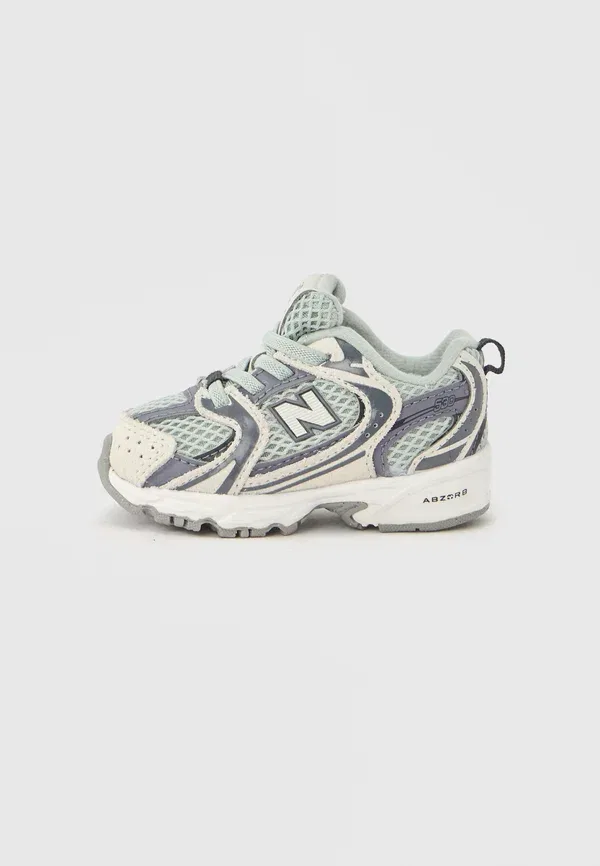 Кроссовки Leather and Textile 530 New Balance white, серый