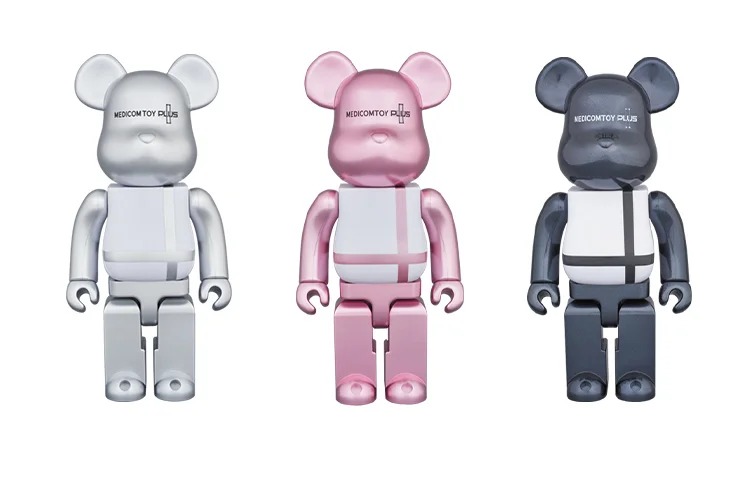 

Виниловая фигурка Be@rbrick Medicom Toy Plus Black Chrome Ver. 7 см, 3 предмета
