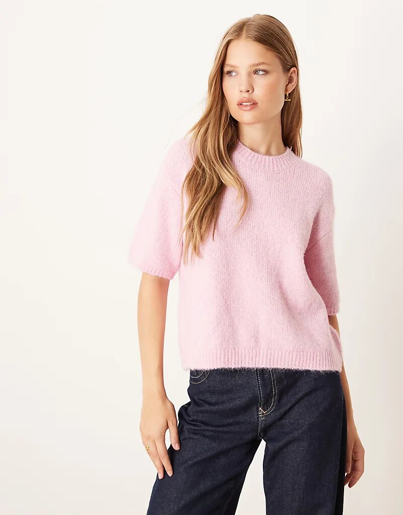 

Трикотажный топ средней плотности Gina Tricot с короткими рукавами и круглым вырезом розового цвета