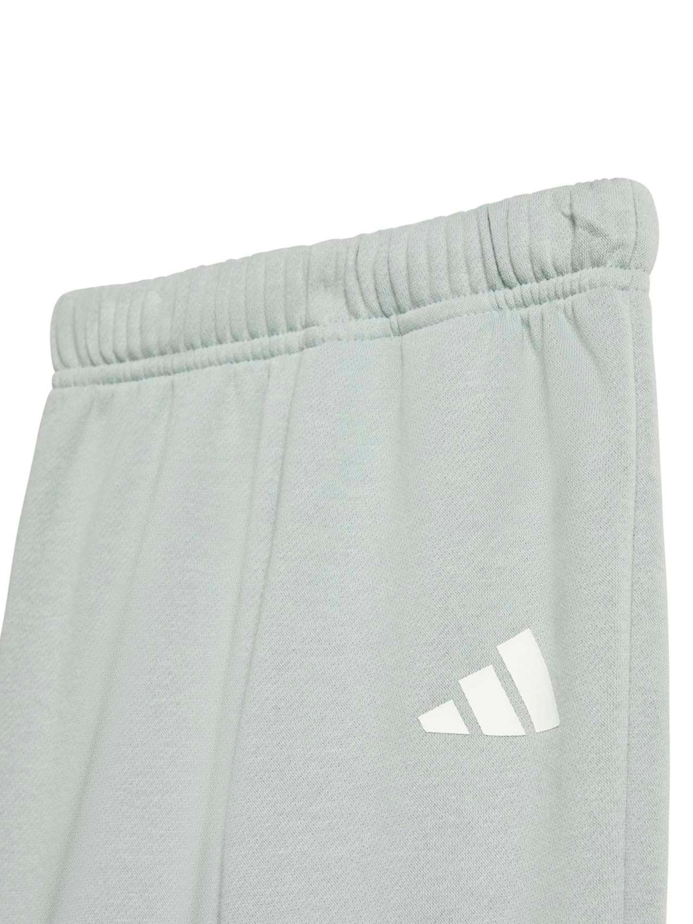 Adidas Sportswear Спортивный костюм 'Essentials' в пастельно-зеленом цвете — фото 2