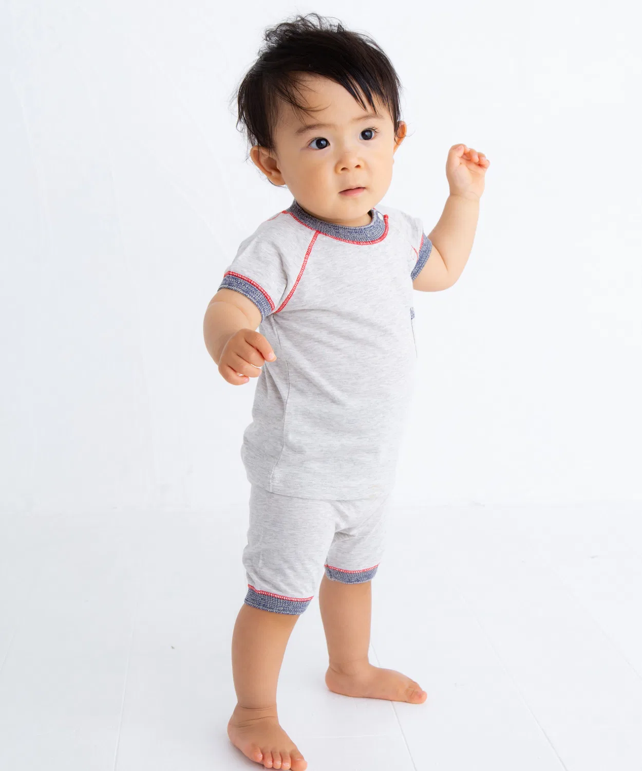 Детский комплект футболка и штаны Pompkinsbaby из органического хлопка серый