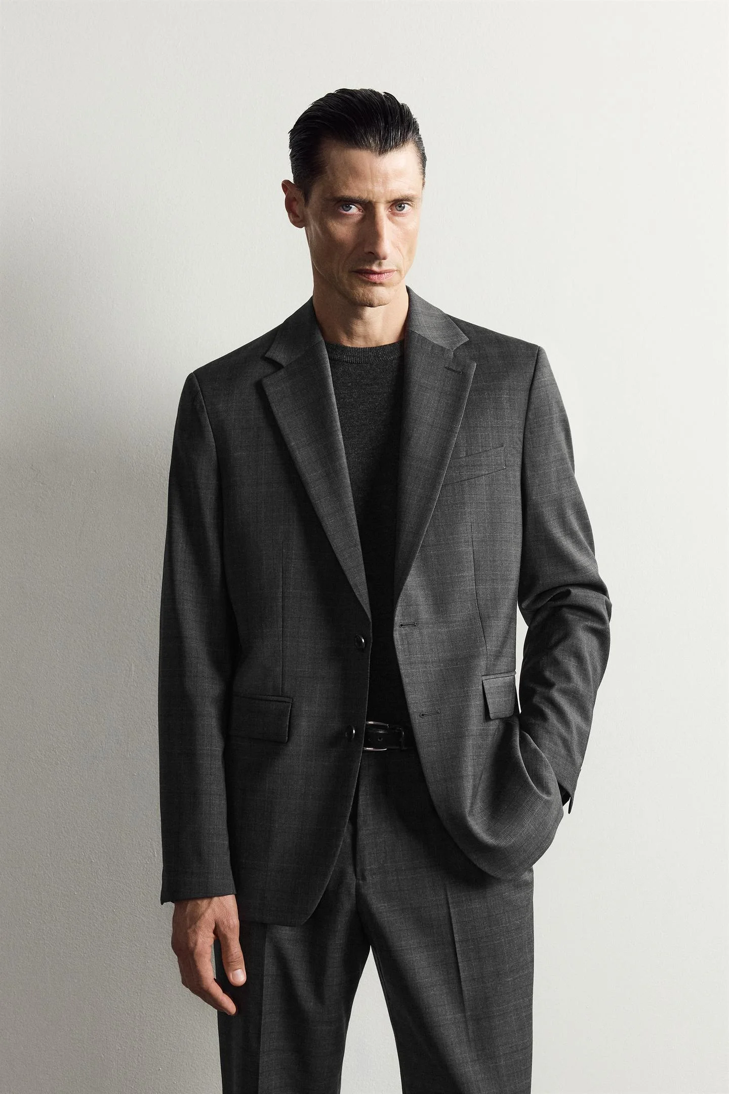 Пиджак Zara из шерсти в клетку, темно-серый