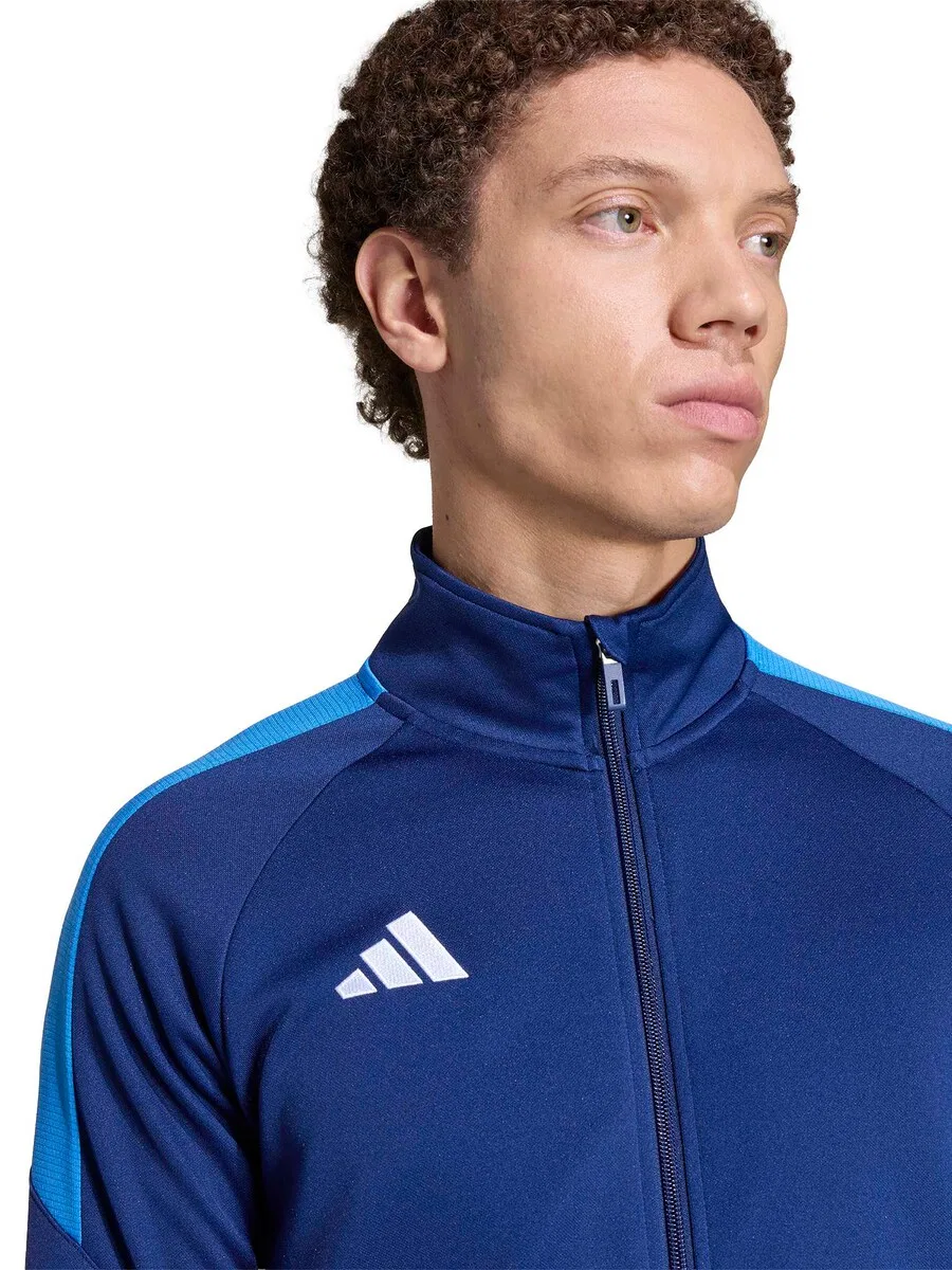 Спортивный костюм ADIDAS PERFORMANCE 'Tiro 26 Essentials' в цветах Azure и Dark Blue — фото 4