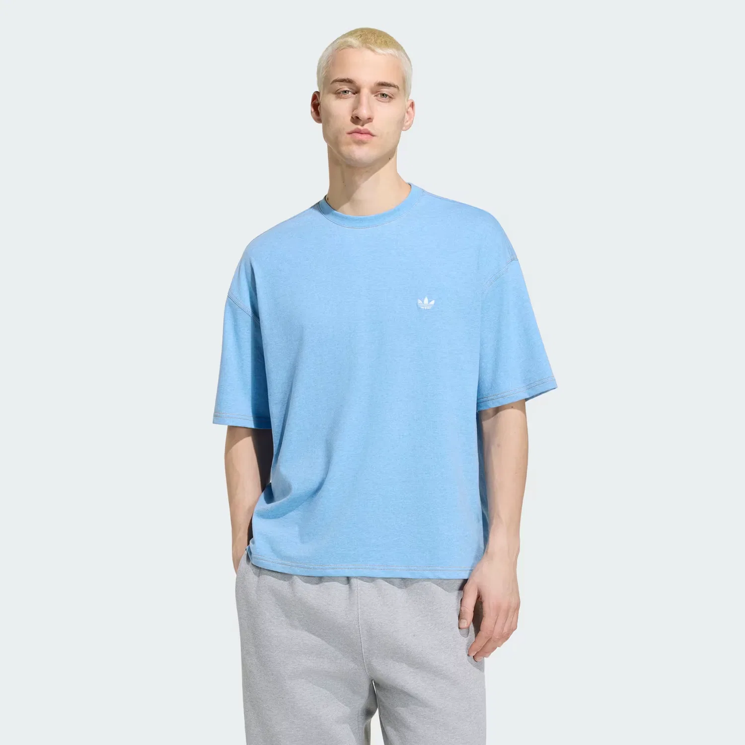 Мужская футболка свободного кроя укороченная Trefoil Essentials Melange Adidas Originals, светло-голубой меланж