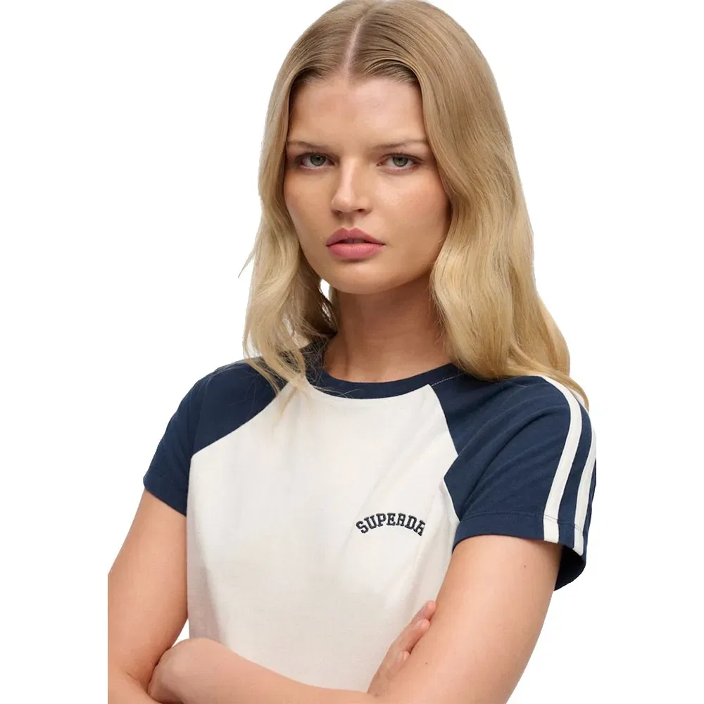 Женская футболка с коротким рукавом Essential Logo Retro Superdry, White — фото 4