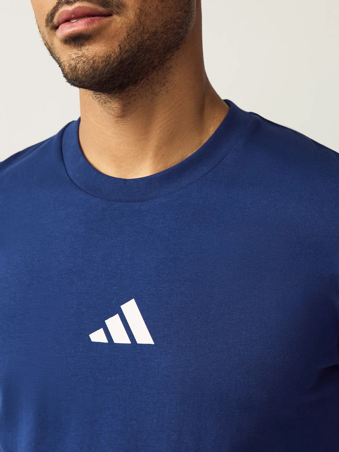 Футболка хлопковая adidas Essentials Navy — фото 4